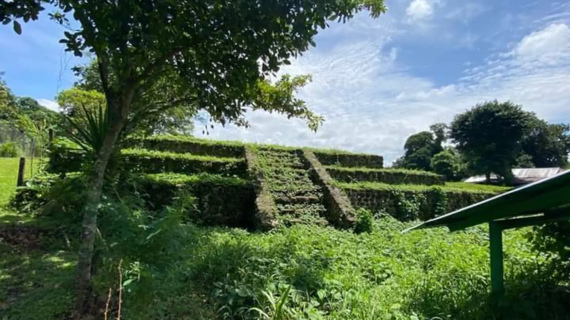 Zona Arqueológica de Izapa descuidada